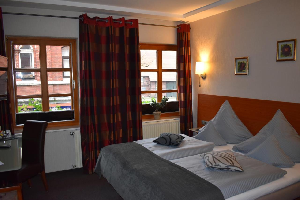 Hotel Neue Stuben Wolfsburg Bagian luar foto