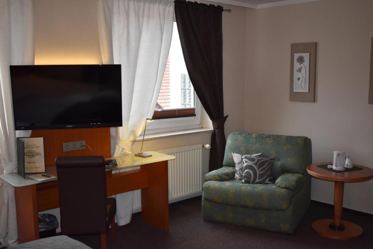 Hotel Neue Stuben Wolfsburg Bagian luar foto